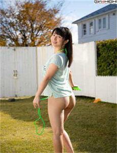 美女挨操