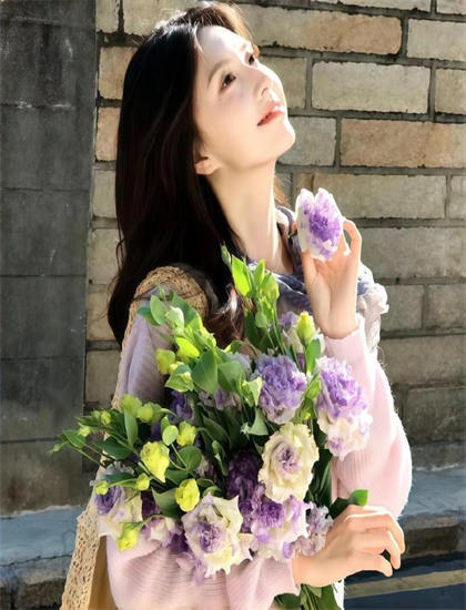 深度探索：GNZ48女团剧场公演的叙事技巧与导演风格——一次全面的艺术分析