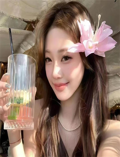 人物深度分析：《酷酷小吉正传之钩钩岛第1季》中的主角的成长历程与心路变化 展现表演艺术的魅力